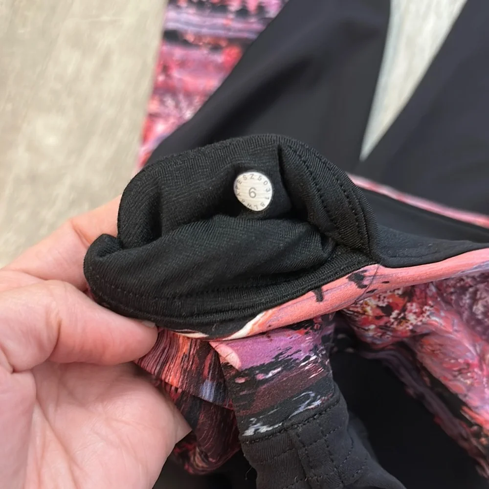 Lululemon Sz 6 Sweat & Repeat Crop High Rise Yoga Workout Lounge Womens Leggings - Picture 8 of 15